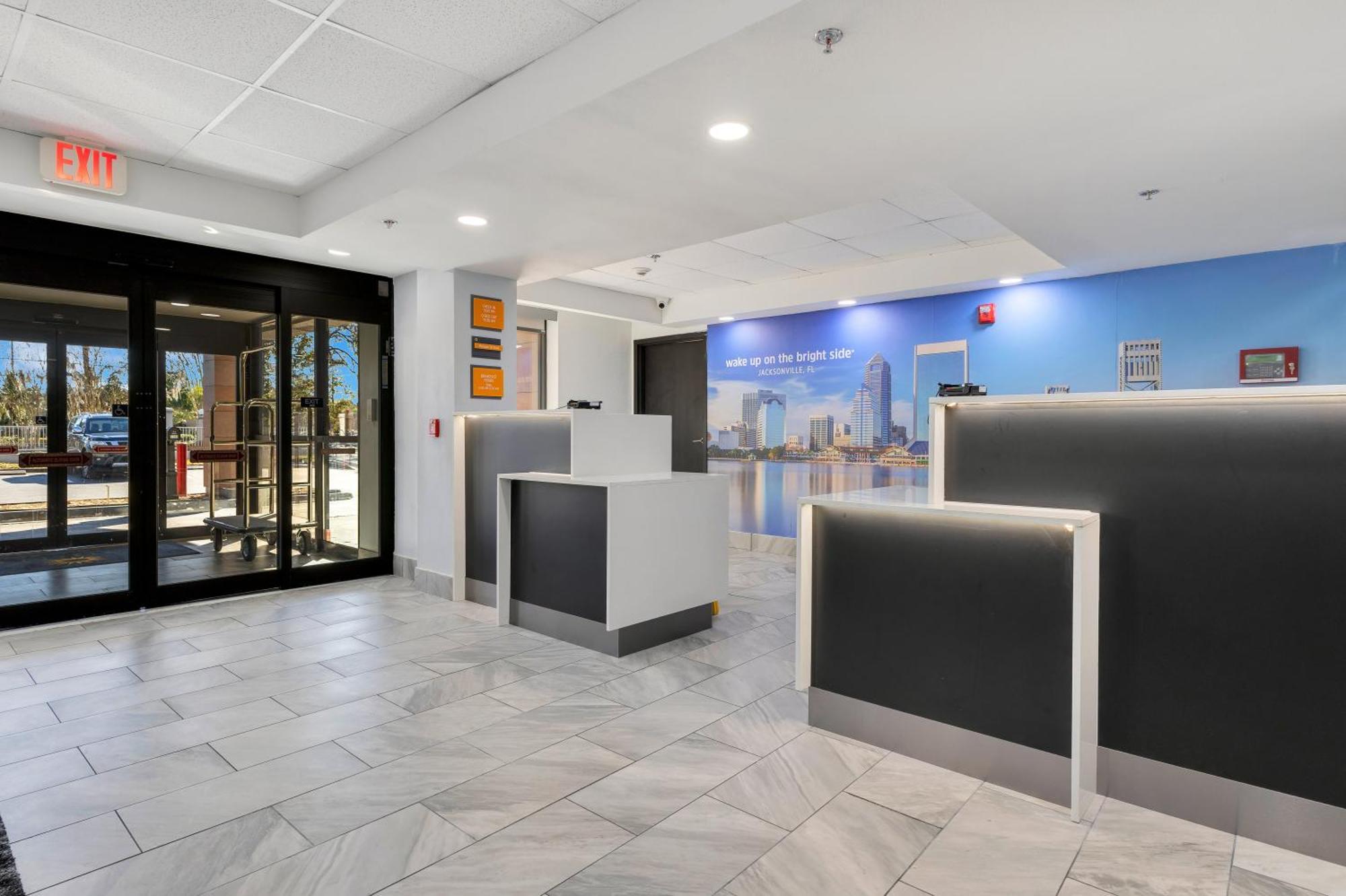 La Quinta Inn & Suites By Wyndham Jacksonville Mandarin Exteriér fotografie