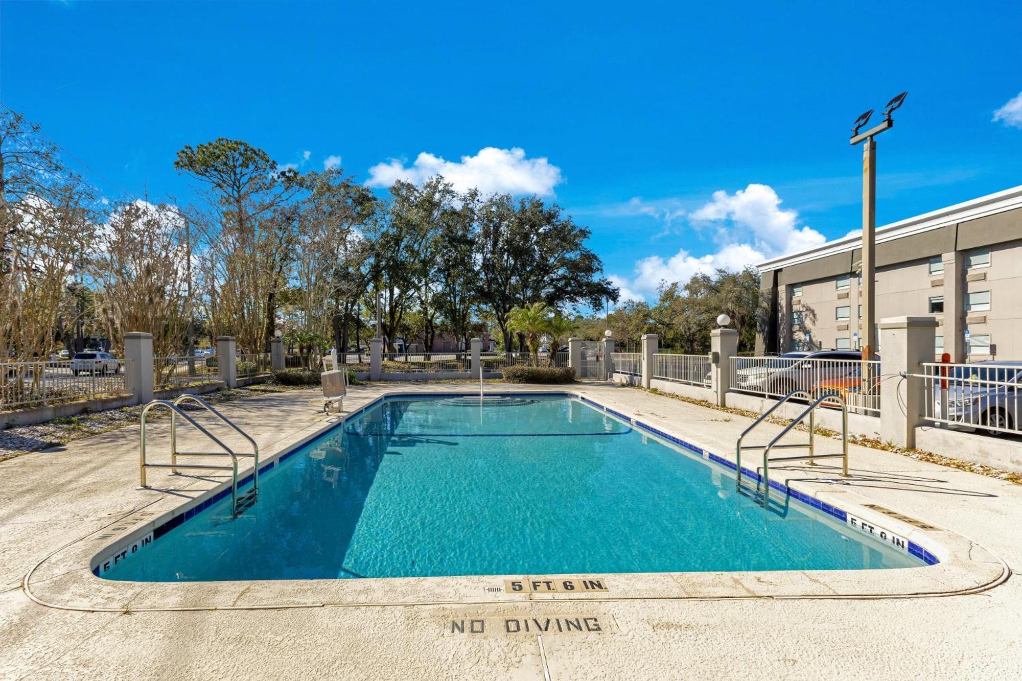 La Quinta Inn & Suites By Wyndham Jacksonville Mandarin Exteriér fotografie